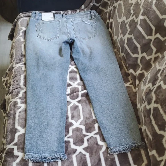 NWT KANCAN MID RISE ANKLE JEANS 👖 - Picture 11 of 12